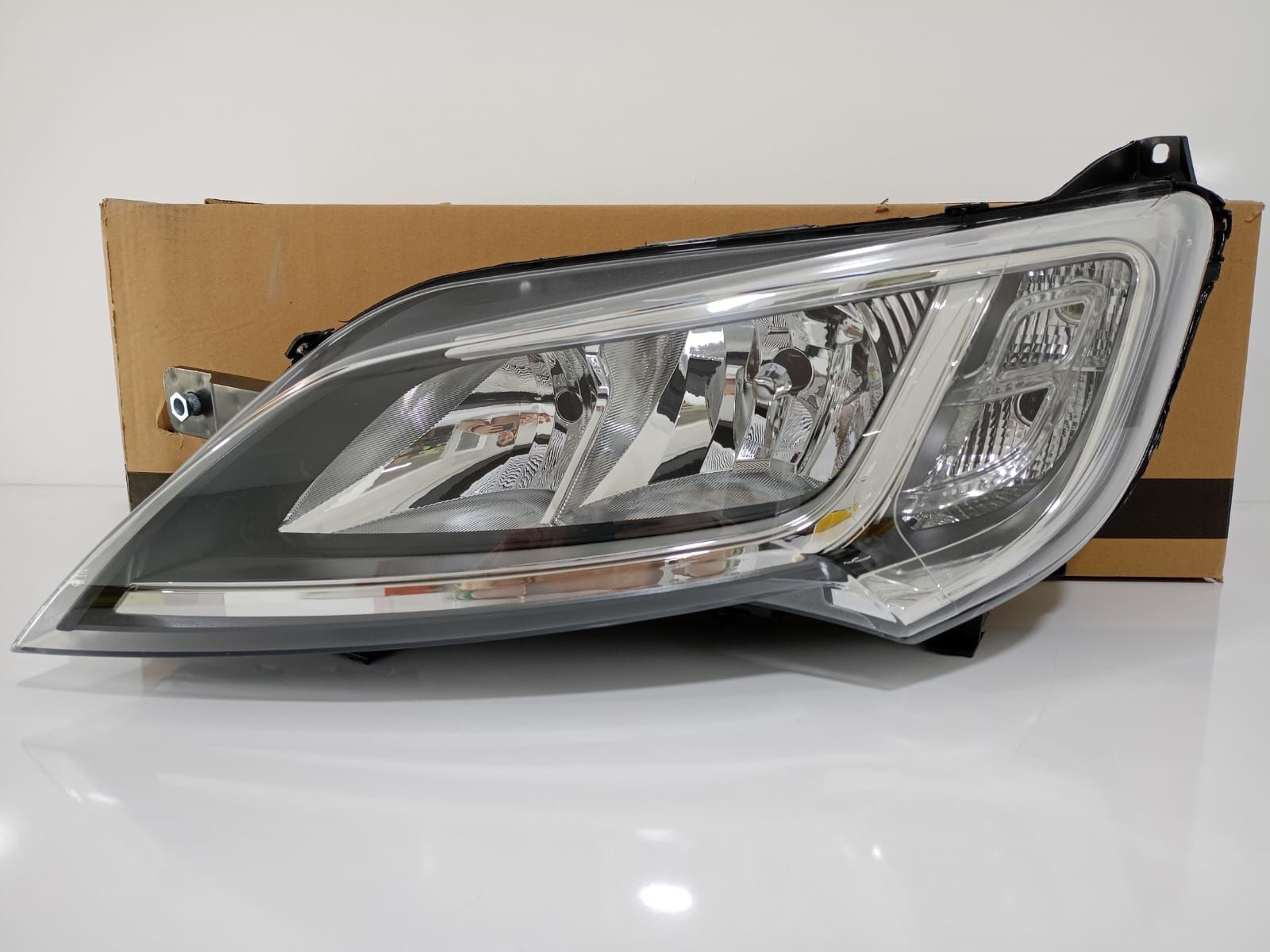 Sol Far | Ducato 2014 Ve Sonrası - Motorlu