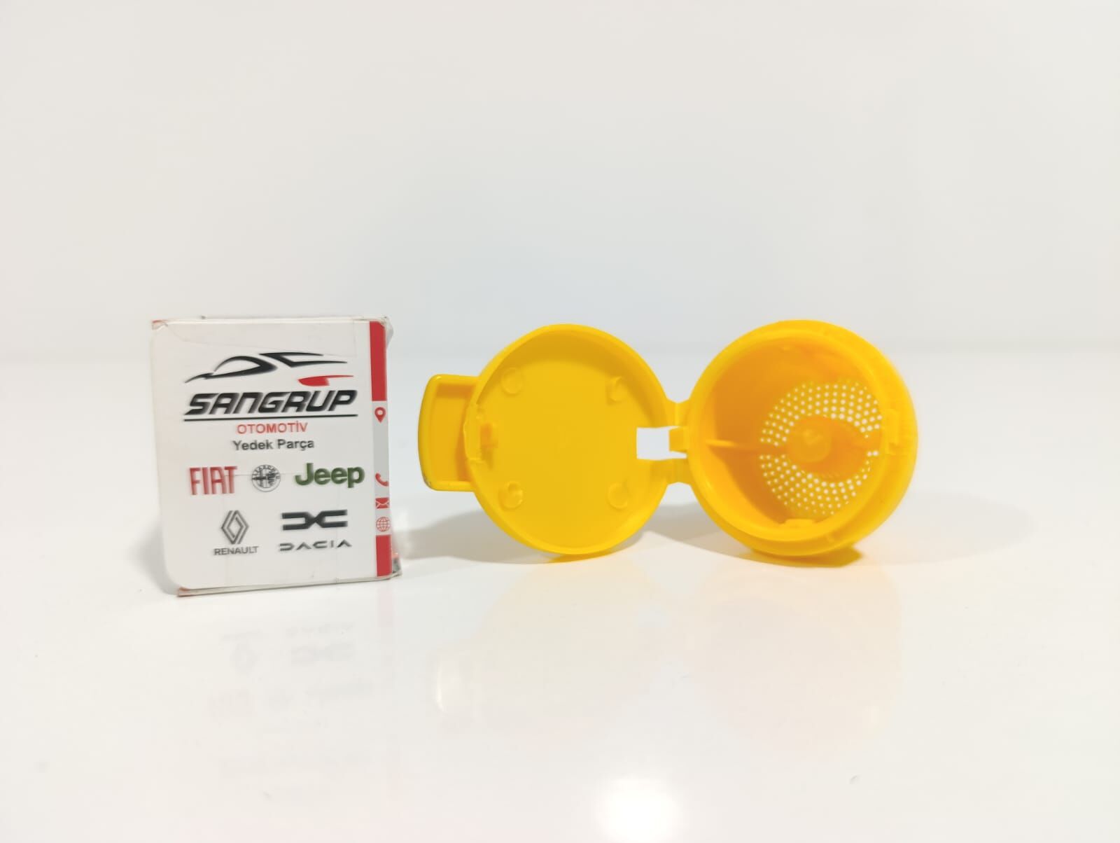 Megane 3 Fluence Clio 4 Silecek Su Deposu Kapağı