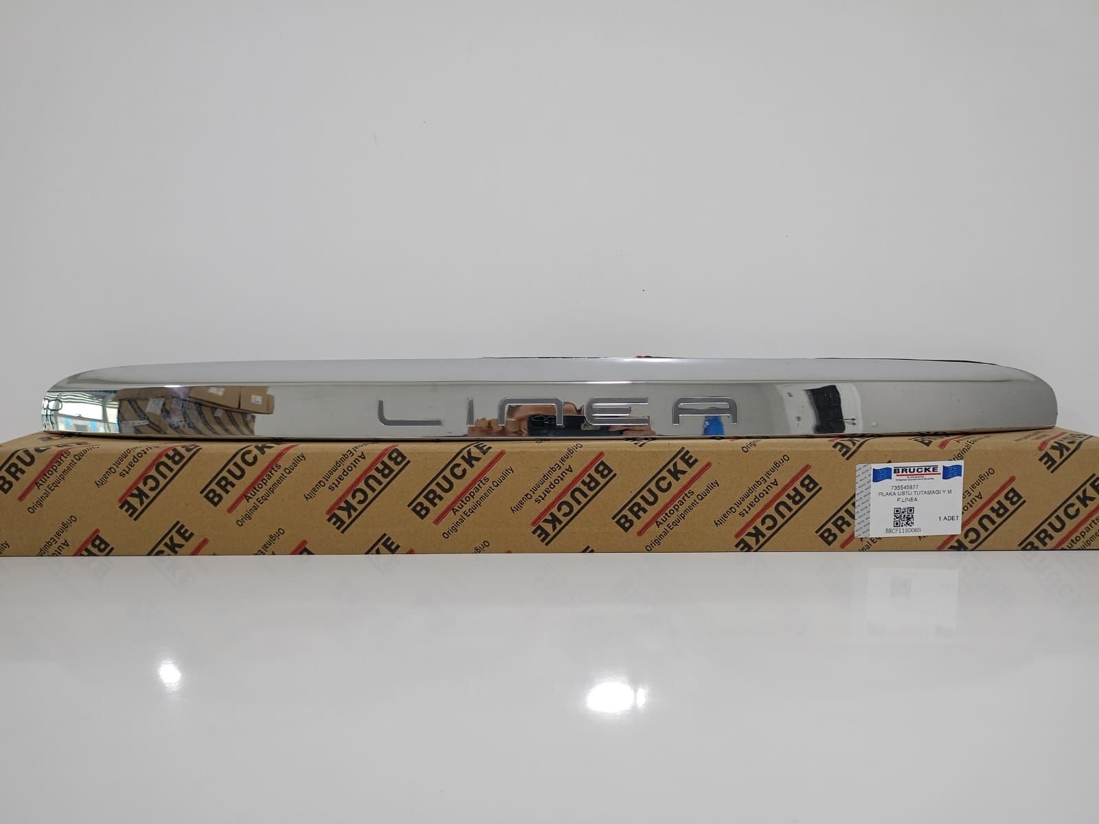 Plaka Lambası (Komple) Linea - Bagaj Tutamak