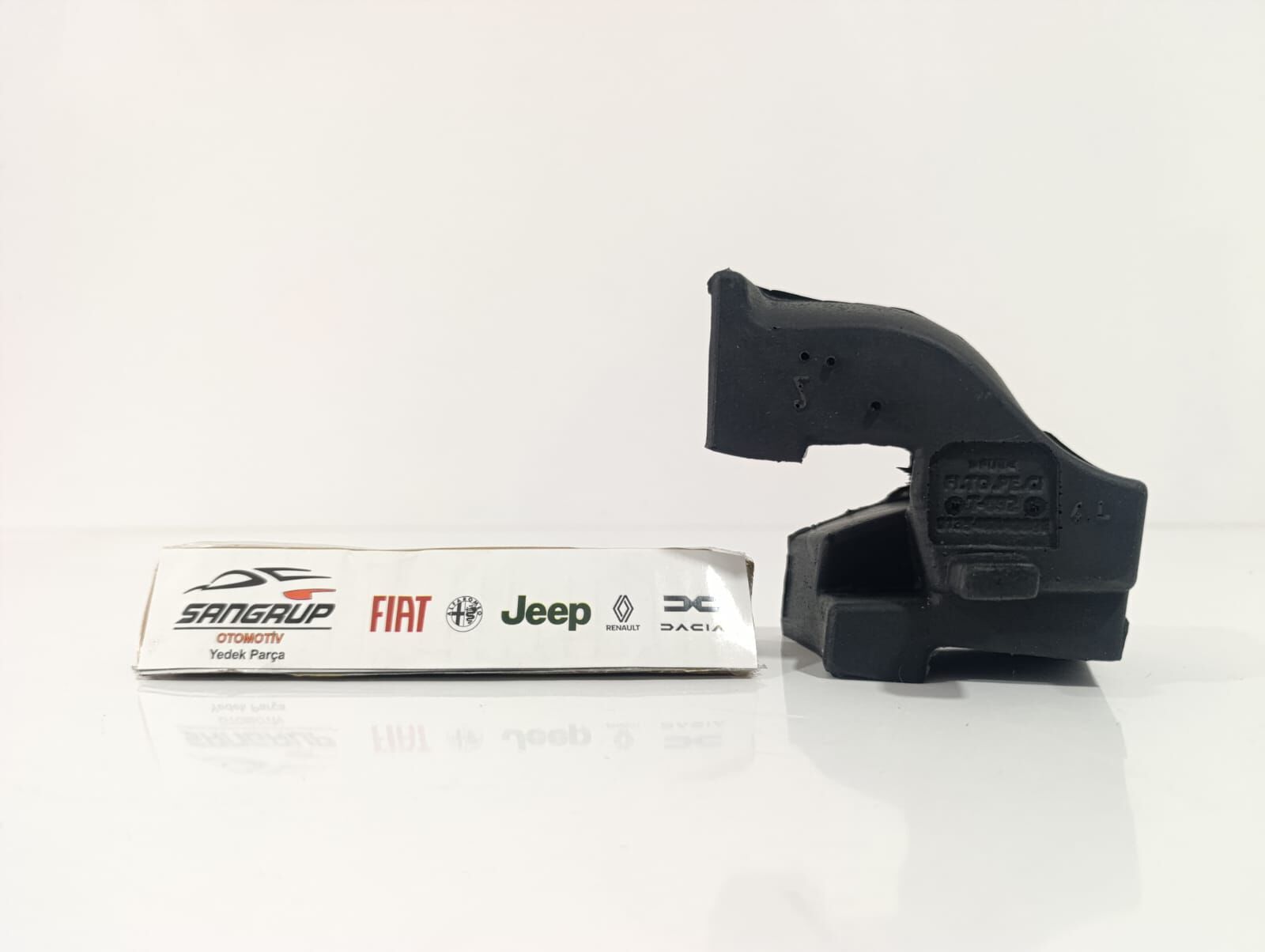 Motor Kaput Köşe Takozu (Köpük) Sol Fiorino