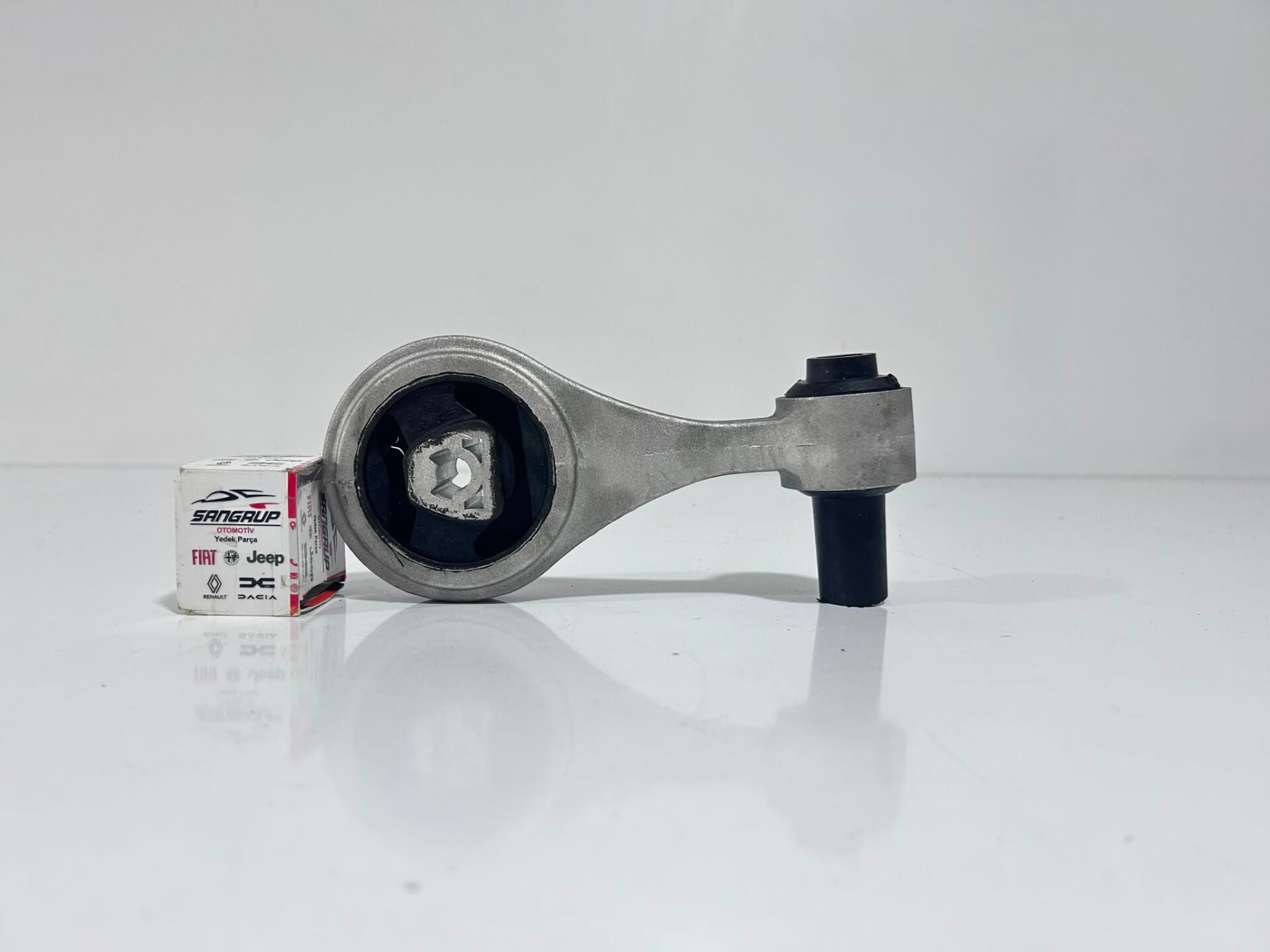 Motor Takozu Arka | Grande Punto Evo 1.4 Turbo