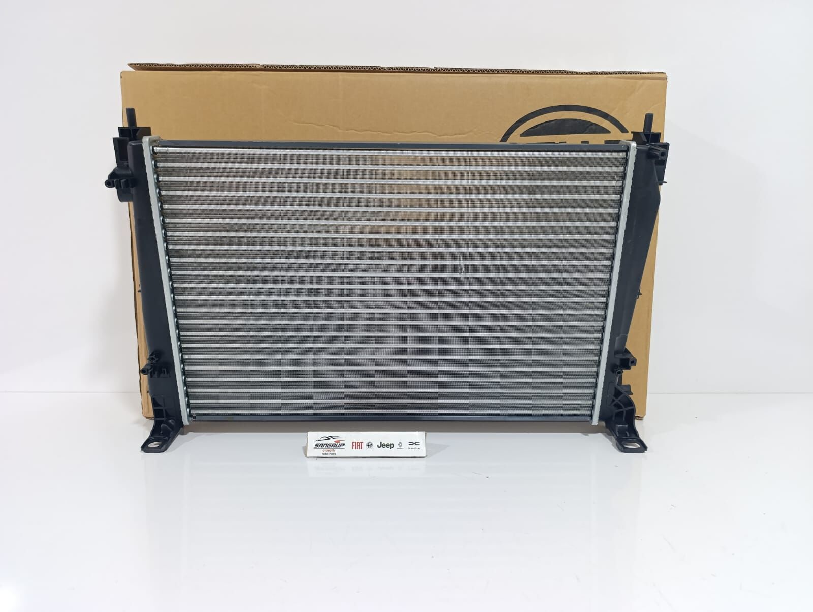 Radyatör  Doblo III Bravo II 1.4Tjet GrandePunto 1.6D Mjtd Lancia Delta 1.4 1.6M