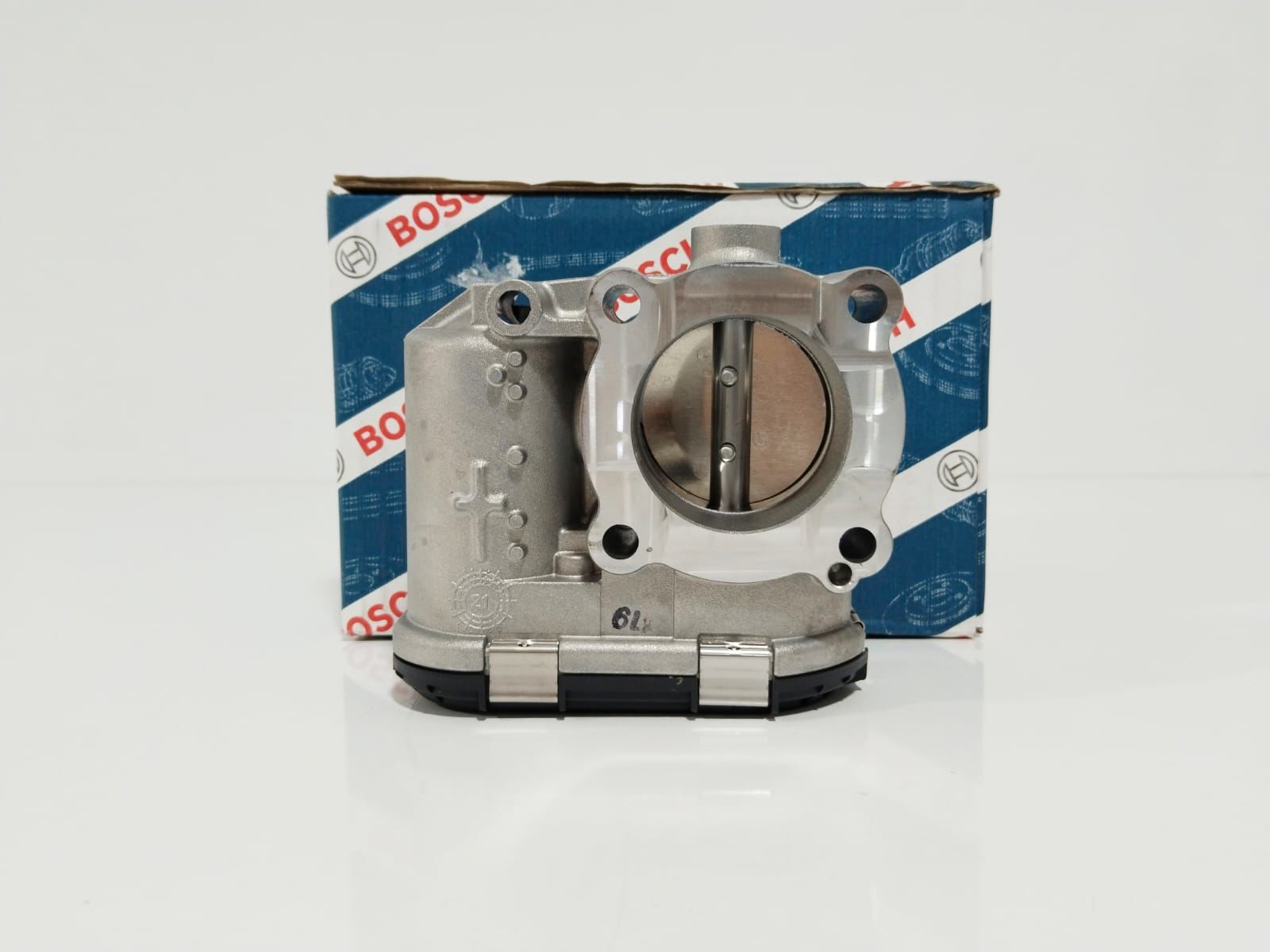 Gaz Kelebeği Linea Doblo Grande Punto Stilo Punto 1.4 16v - Bosch - 77364949