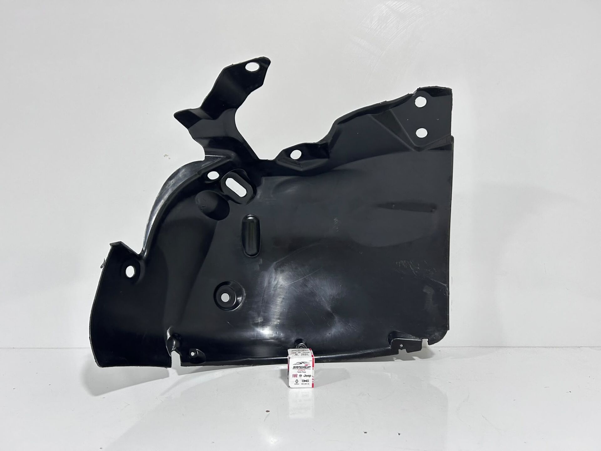 Sol Ön Çamurluk Davlumbazı Ön Parça Megane 3 Fluence 638450016R