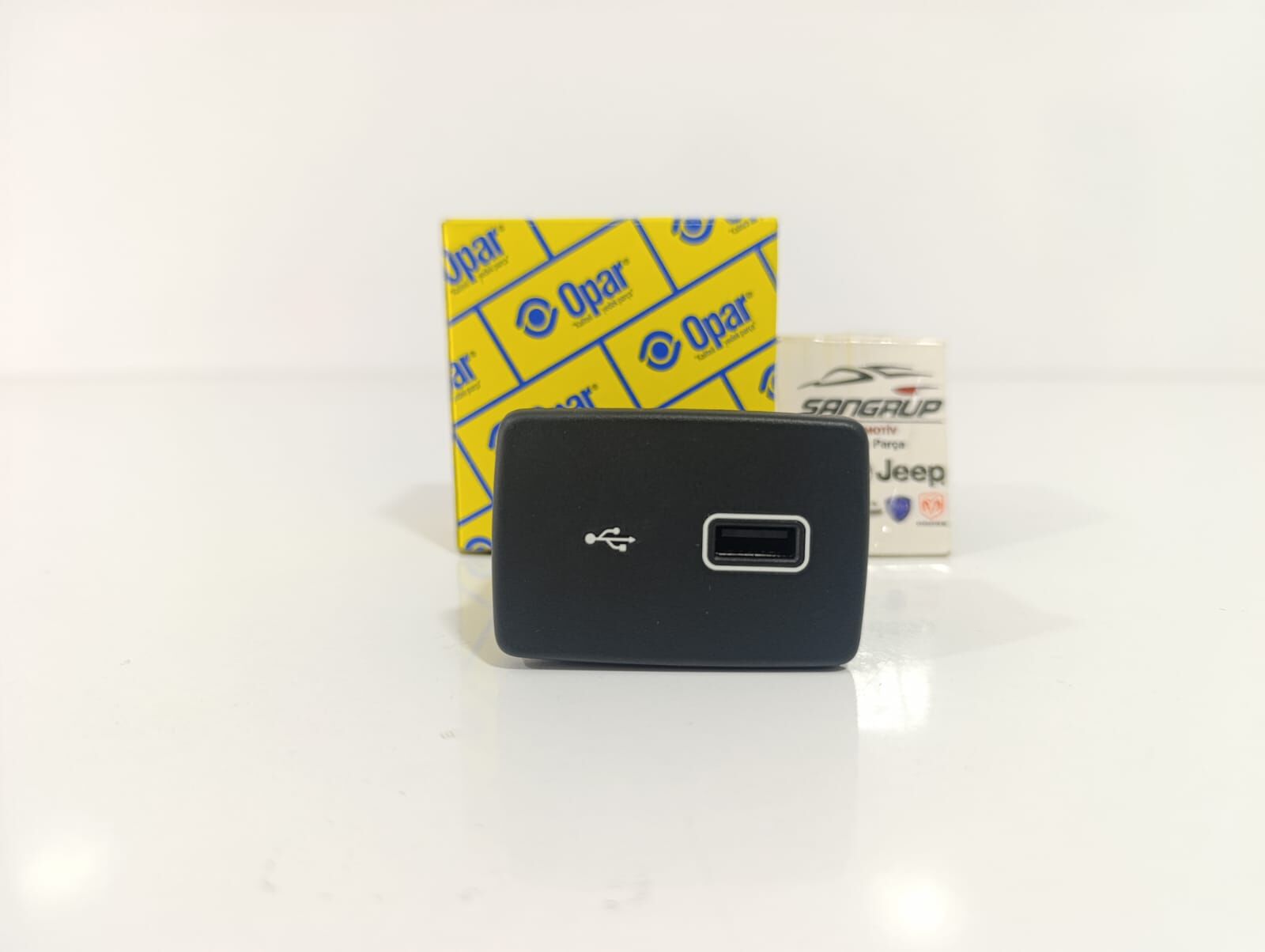 Usb Şarj Söketi Doblo (2015-2023) - Orijinal