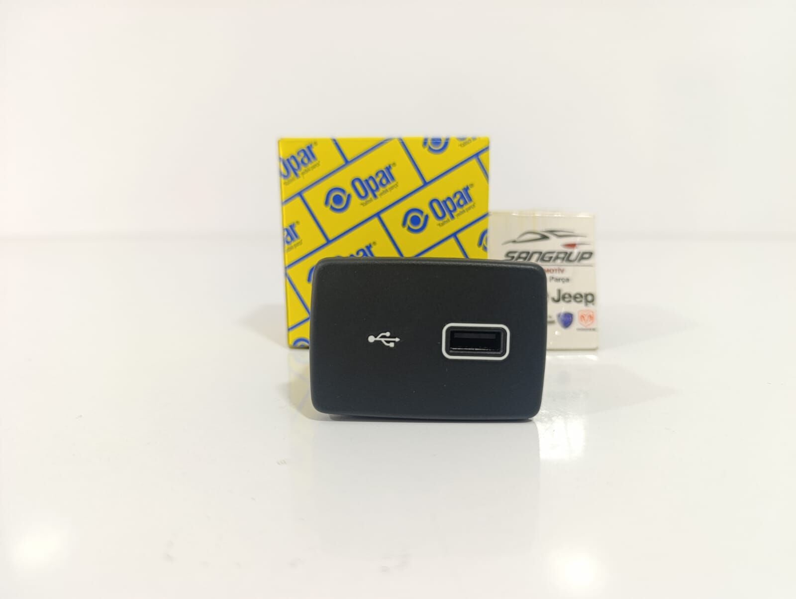 Usb Şarj Söketi Doblo (2015-2023) - Orijinal