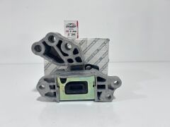 Motor Takozu Sağ Renegade 1.4