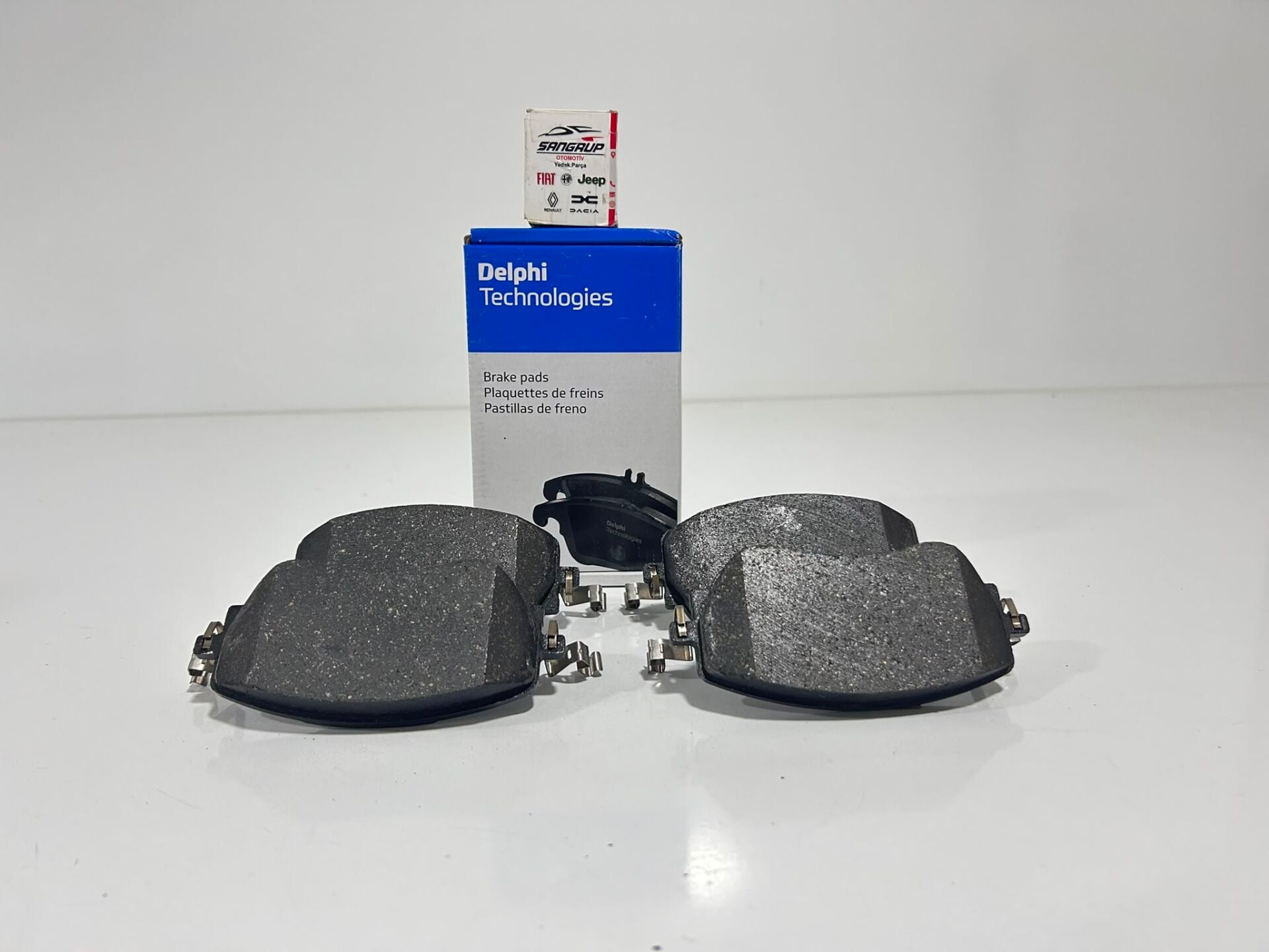 Disk Balata Egea Ön Sedan Hatchback Cross - Delphi