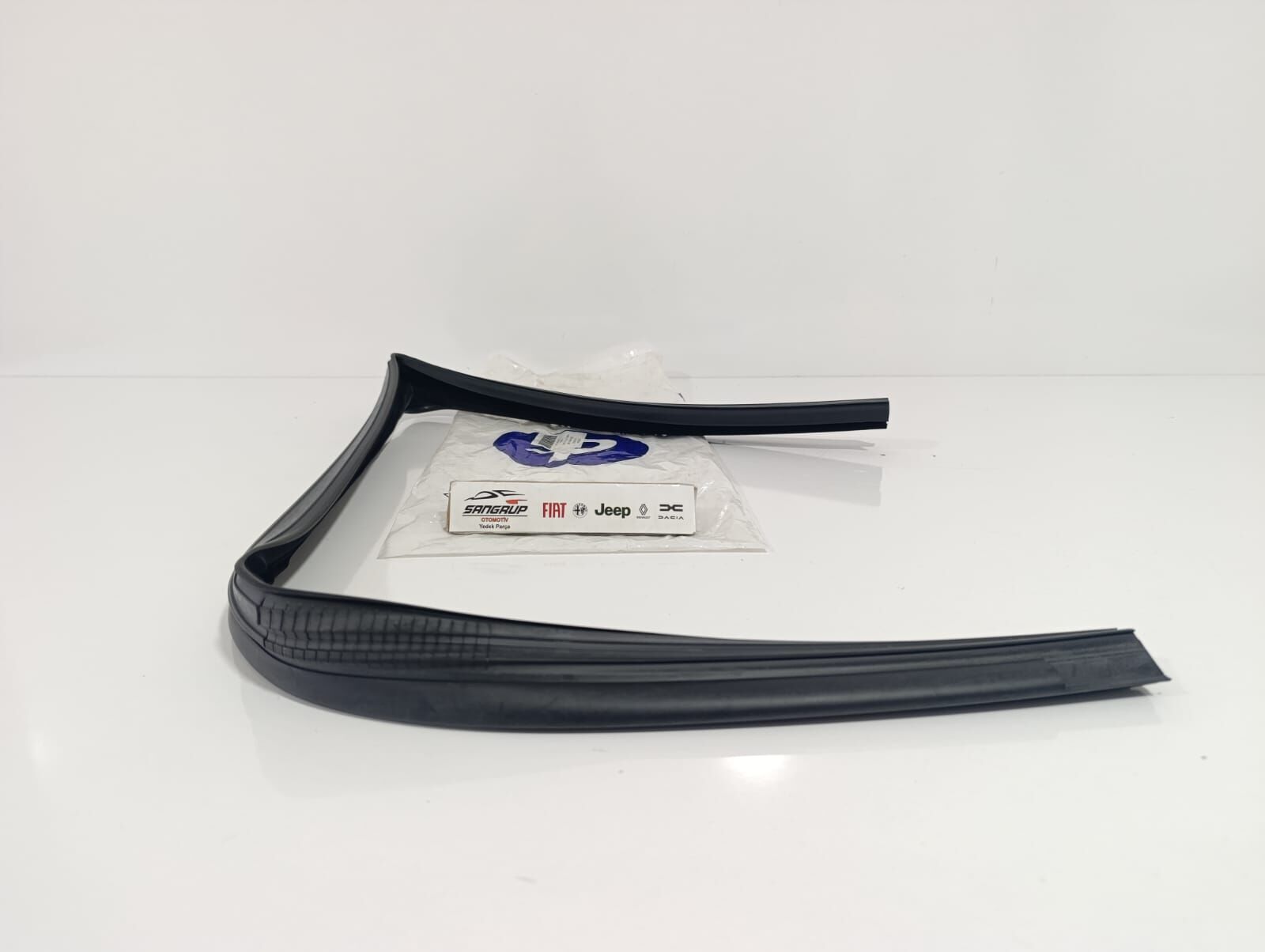 Sağ Arka Cam Kenar Fitili | Linea