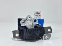 Motor Takozu Sağ Grande Punto Linea 1.2 1.4 - 55700431 - Orijinal