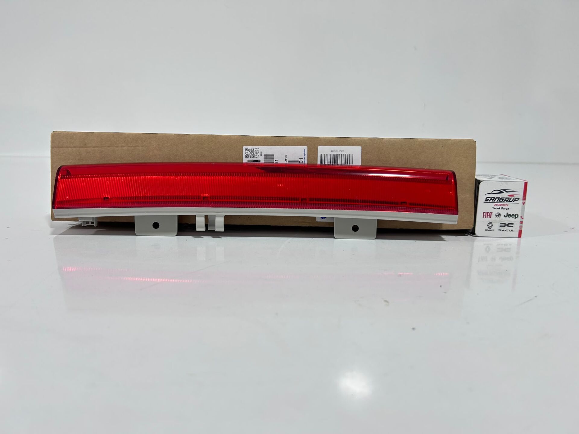 Üçüncü Stop Lambası Alfa Romeo Giulietta