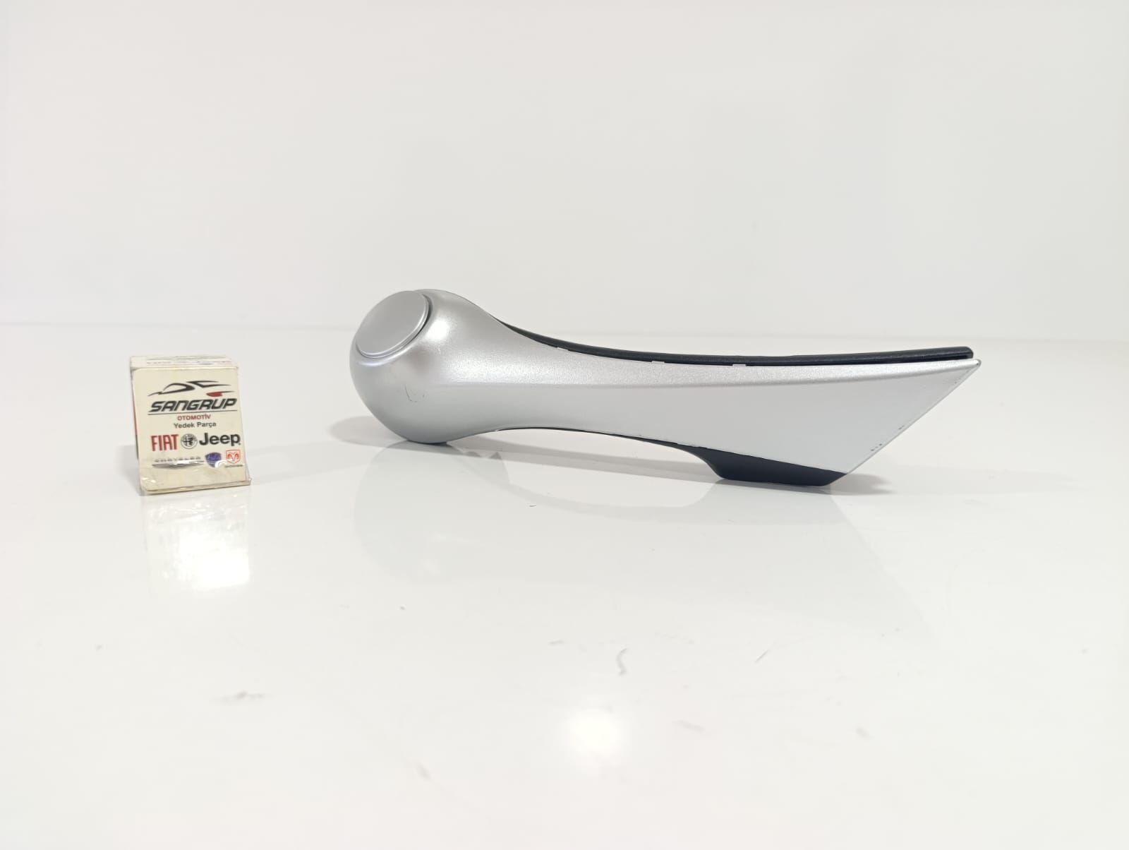 Kapı Kolçağı Kapı İç Kol Sağ Megane 2 - Krom