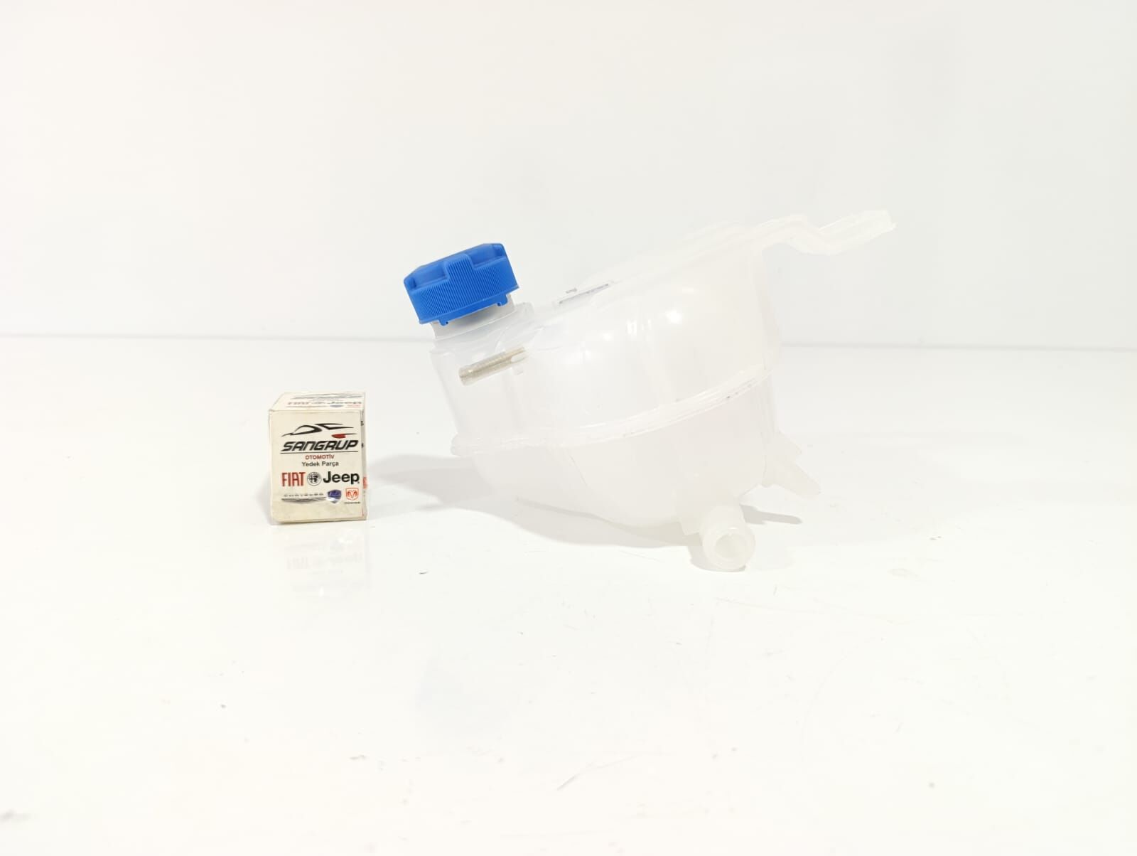 Radyatör Ek Deposu Linea Doblo 1.6 Mjtd Doblo 1.4-16V