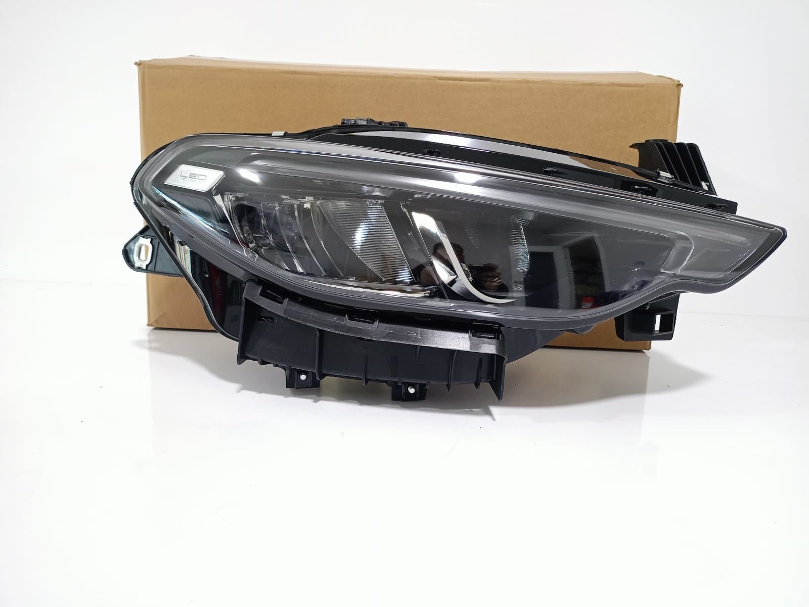 Far Sağ | Egea - Üstten Ledli - 52198244