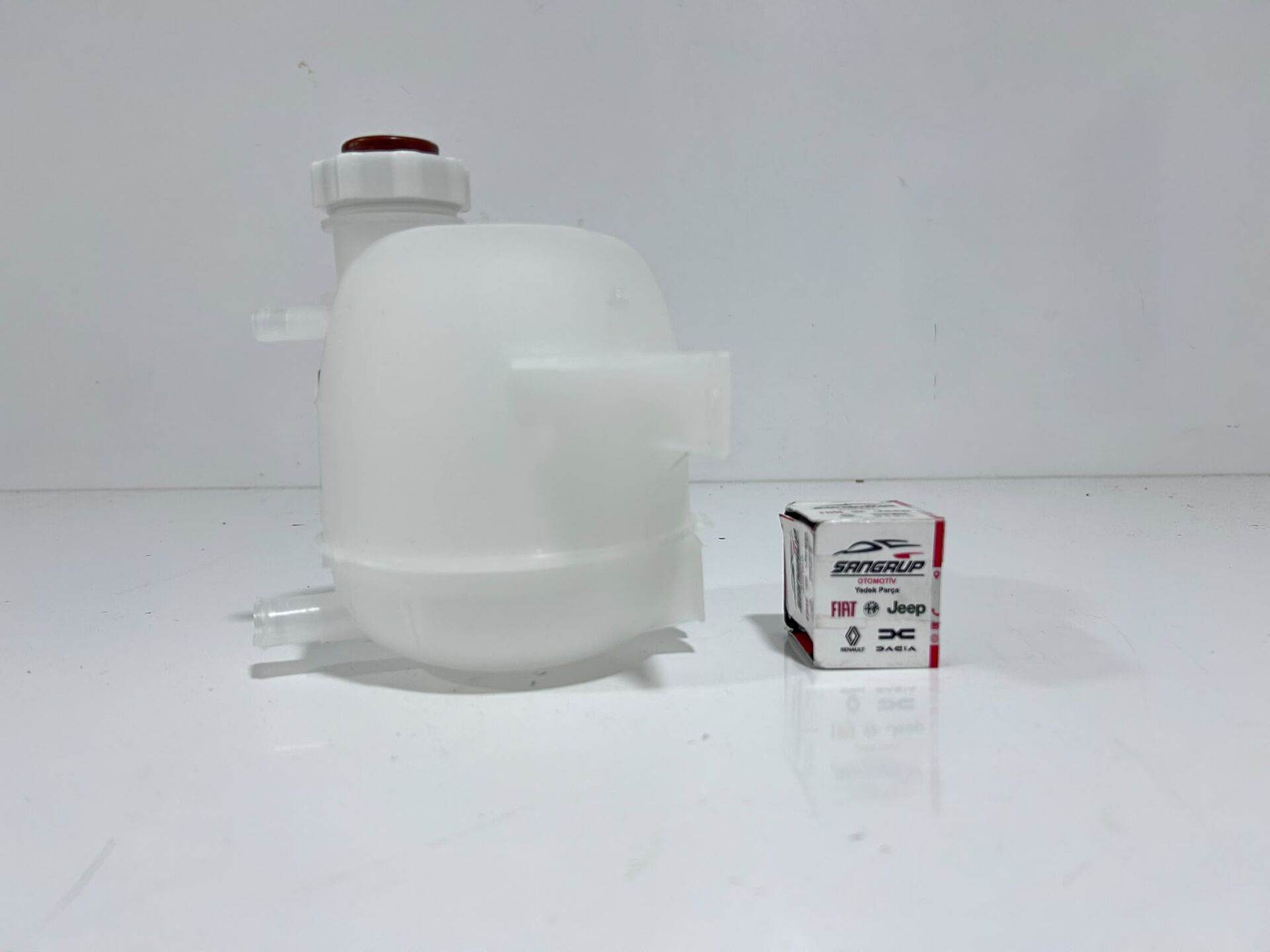 Radyatör Yedek Su Deposu 1.6 R19 Europa Megane 1 8V K7M - 7701468746